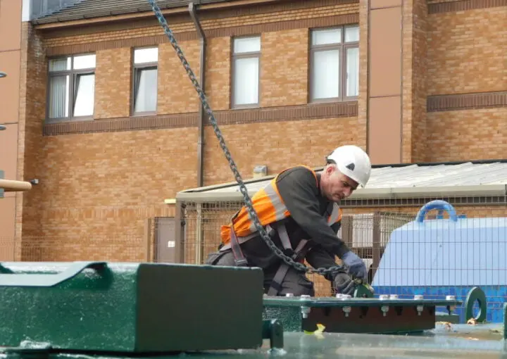LCM Engineer decommissioning a fuel tank